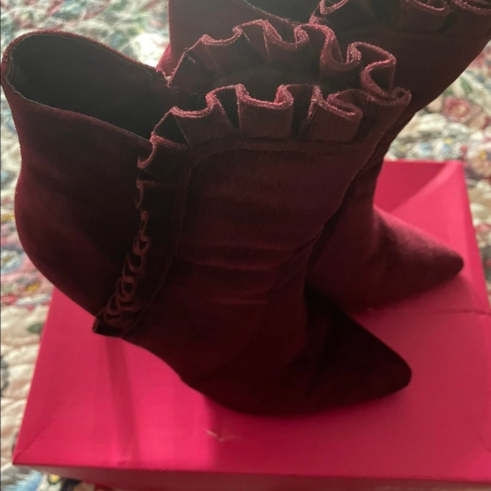 Maroon Velour Booties - Picture 3 of 3